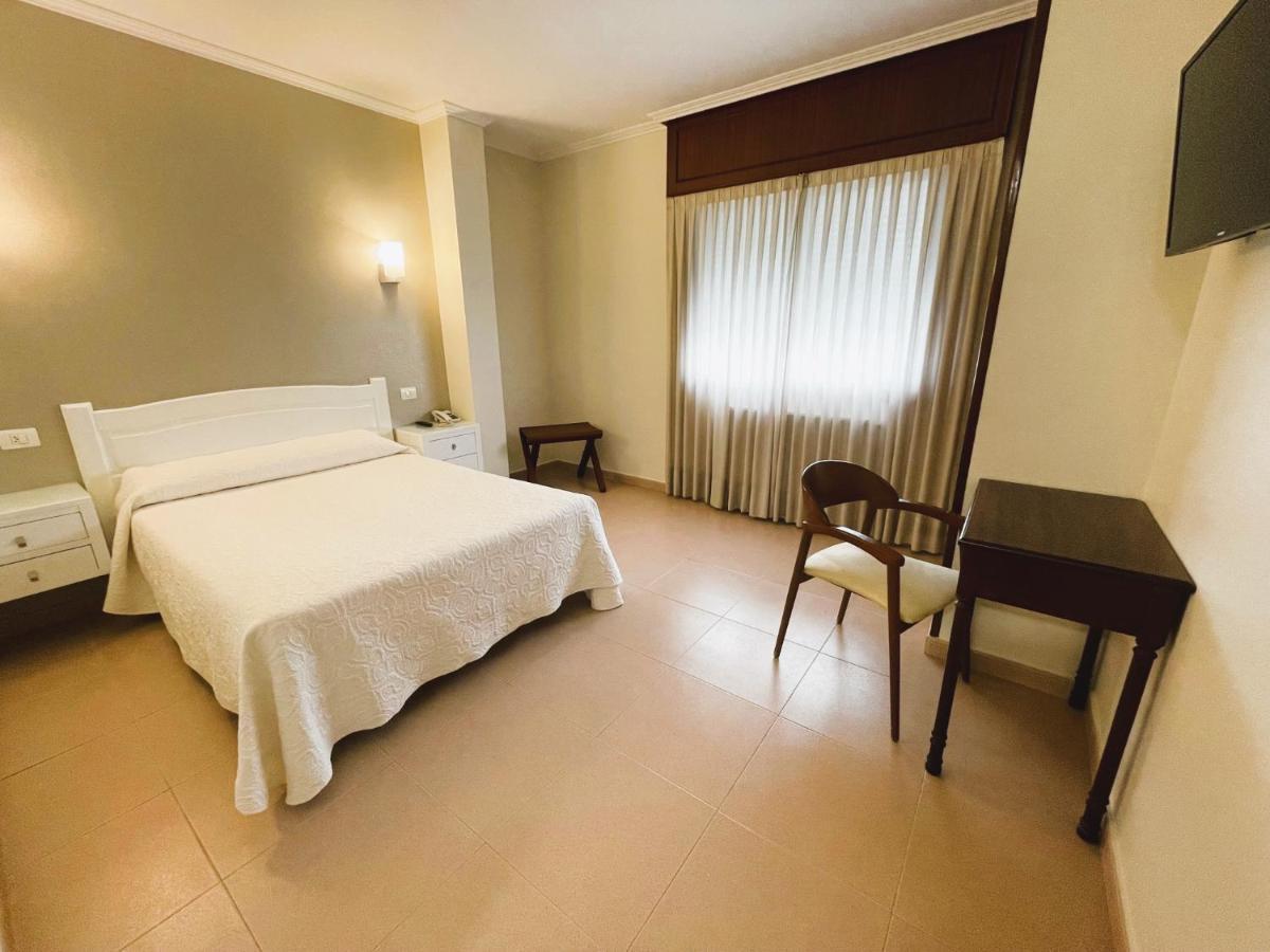 Hotel O Cruceiro カルダス・デ・レイス エクステリア 写真