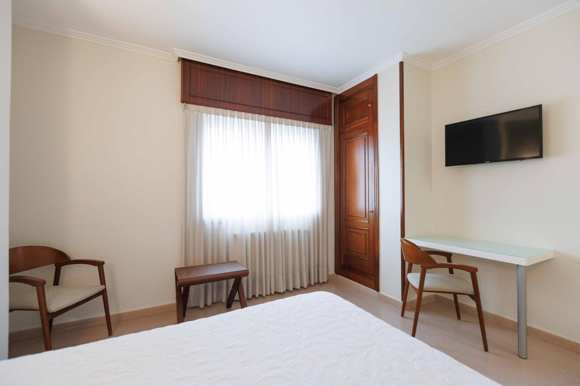 Hotel O Cruceiro カルダス・デ・レイス エクステリア 写真