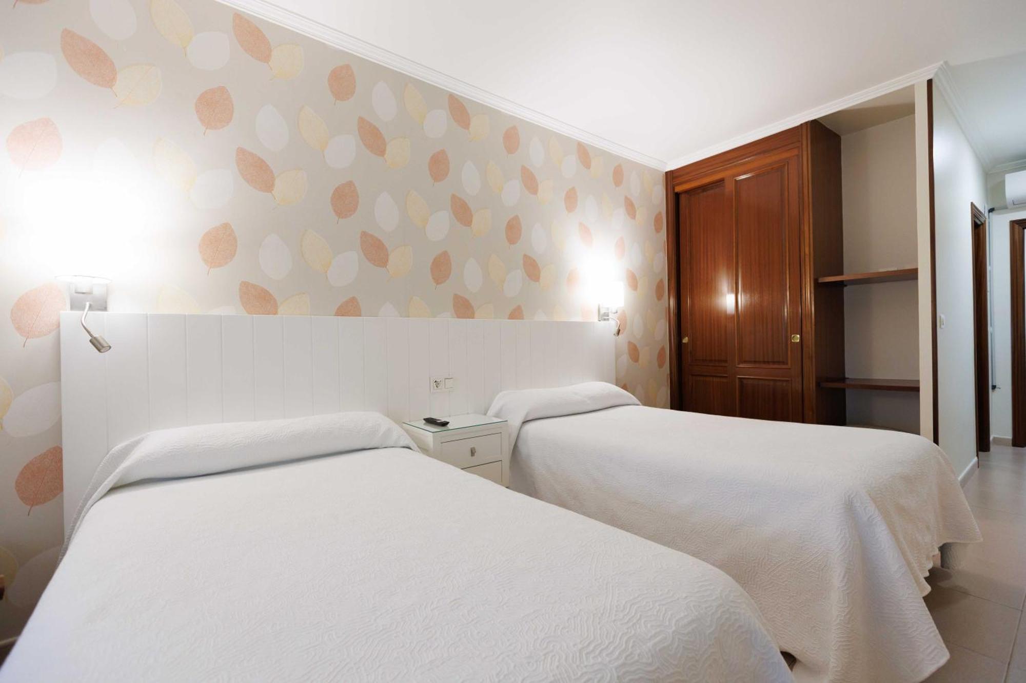 Hotel O Cruceiro カルダス・デ・レイス エクステリア 写真